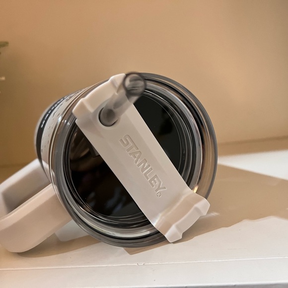 🎉LAST PIECE🎉Stanley 40oz Adventure Quencher Tumbler Terrazzo Pearlescent - Picture 6 of 11